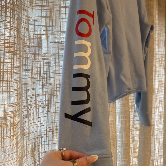 Tommy Hilfiger small light blue, long sleeved, cropped crew neck - Picture 3 of 5
